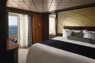 NCL, POA, Deluxe Owner's Suite with Large Balcony 3, Credit - Christian Santiago.jpeg